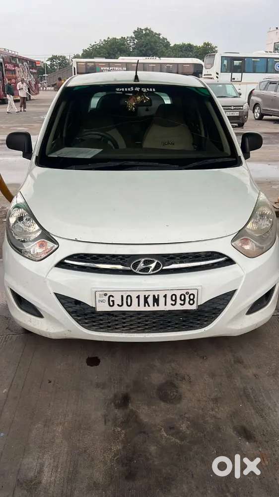 Hyundai i10 2011 petrol and cng