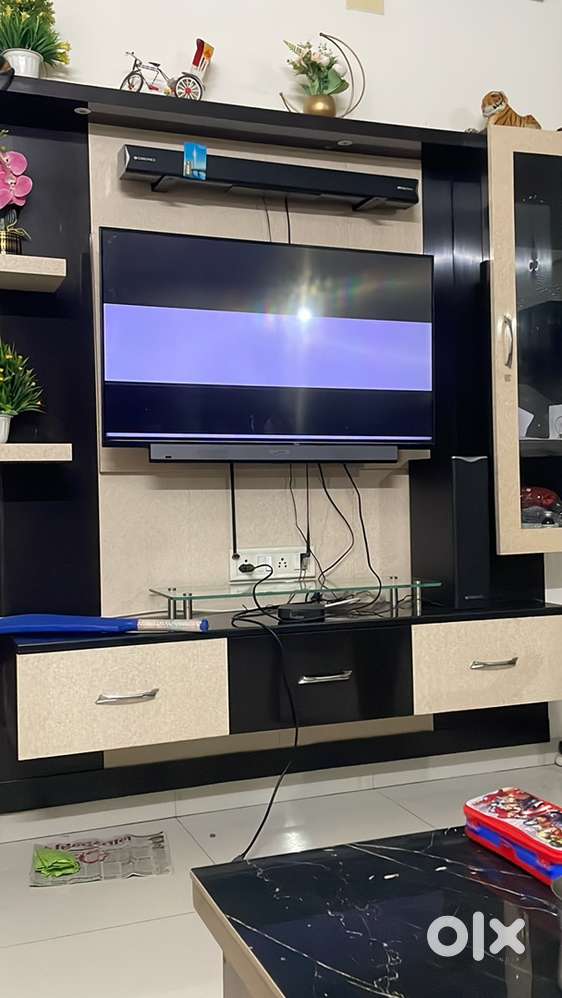 MOTOROLA ZX PRO LED 4k tv 43’’ inch