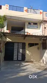 मकान बेचना है 
त्रिवेणी विहार सैक्टर B मालॉनवासा इंदौर रोड उज्जैन