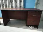1 DAMRO cupboard + study table, 2 Computer tables
