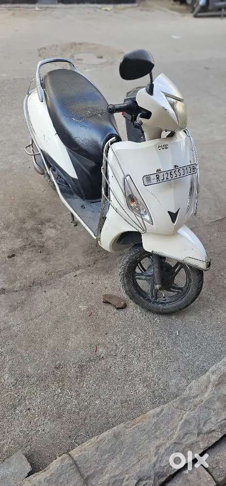 TVS JUPITER 2016 MODEL ALL CONDITION OK ALL DOCUMENT COMPLTE 1ST