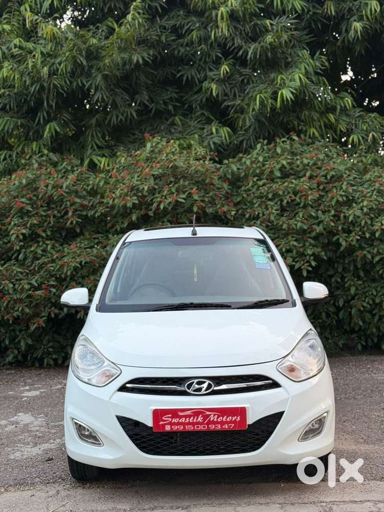 Hyundai i10 Asta Sunroof AT, 2012, Petrol