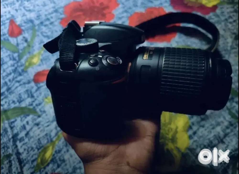 Nikon 3200D with 55-200 lens brand new