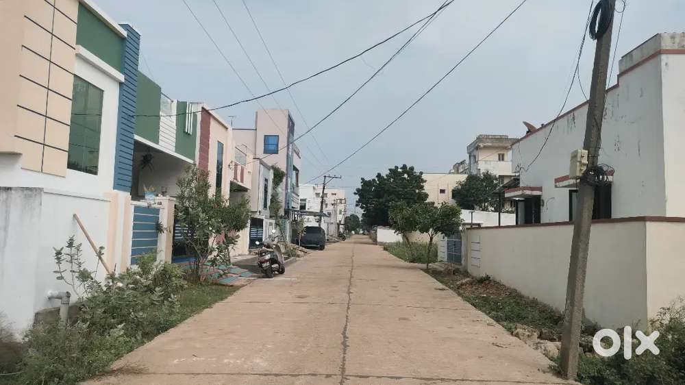 PODALAKUR ROAD POLICE COLONY 33 ANK NORTH FACE SITE 30 FEET ROAD