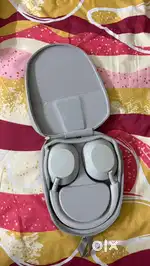 Sony XM5 New Condition Under Warrenty