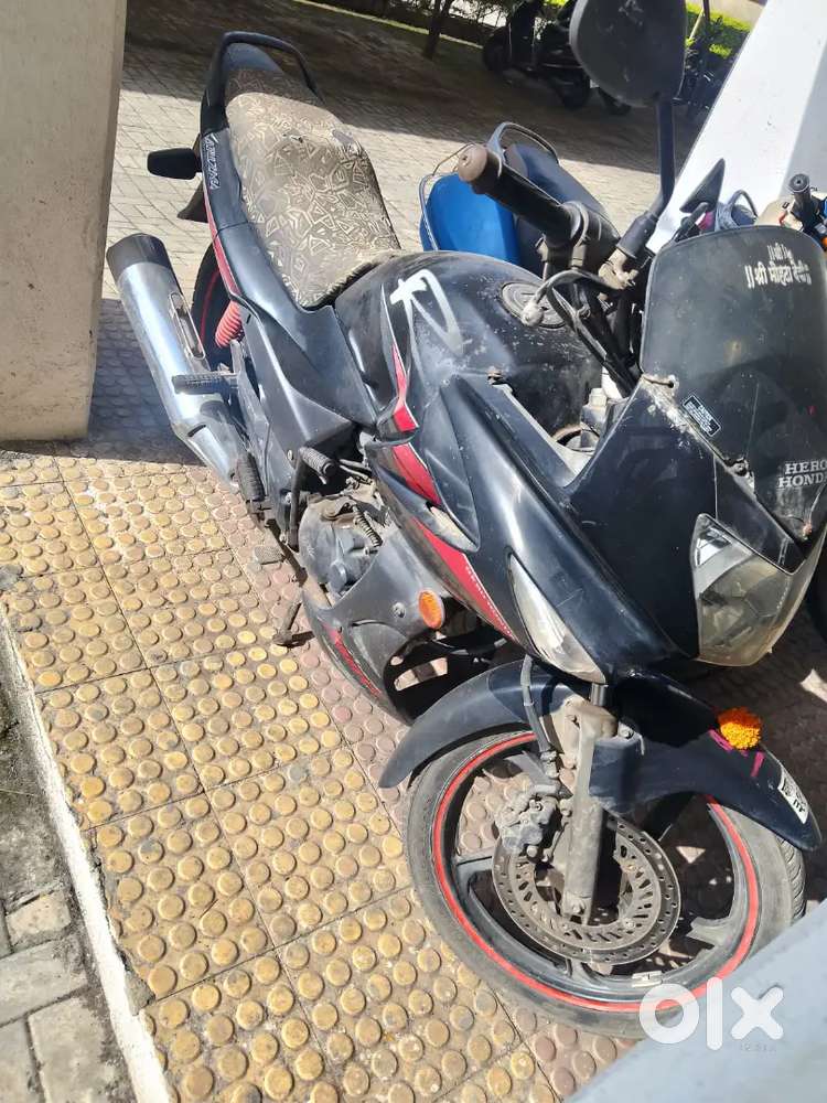 Good condition in bike. Recently serviced. Documents have issue