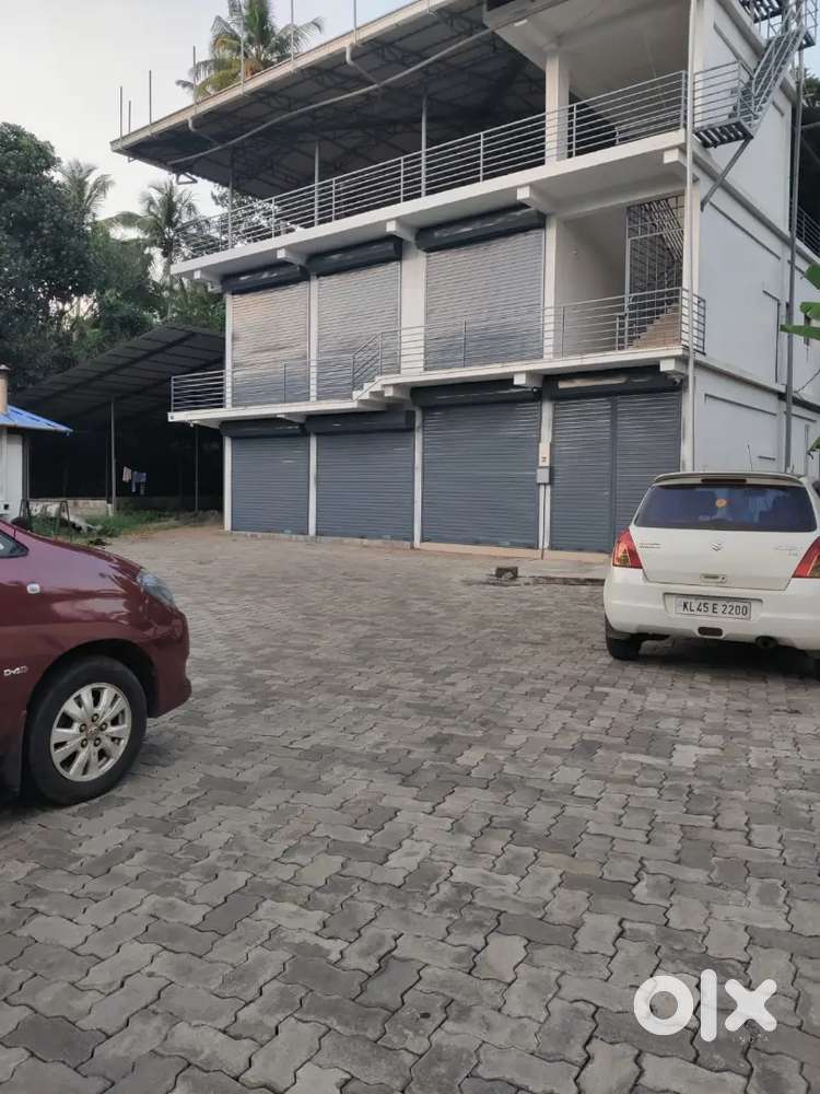 Shop for rent at Meladoor Junction (Mala-Annamanada Main Road)