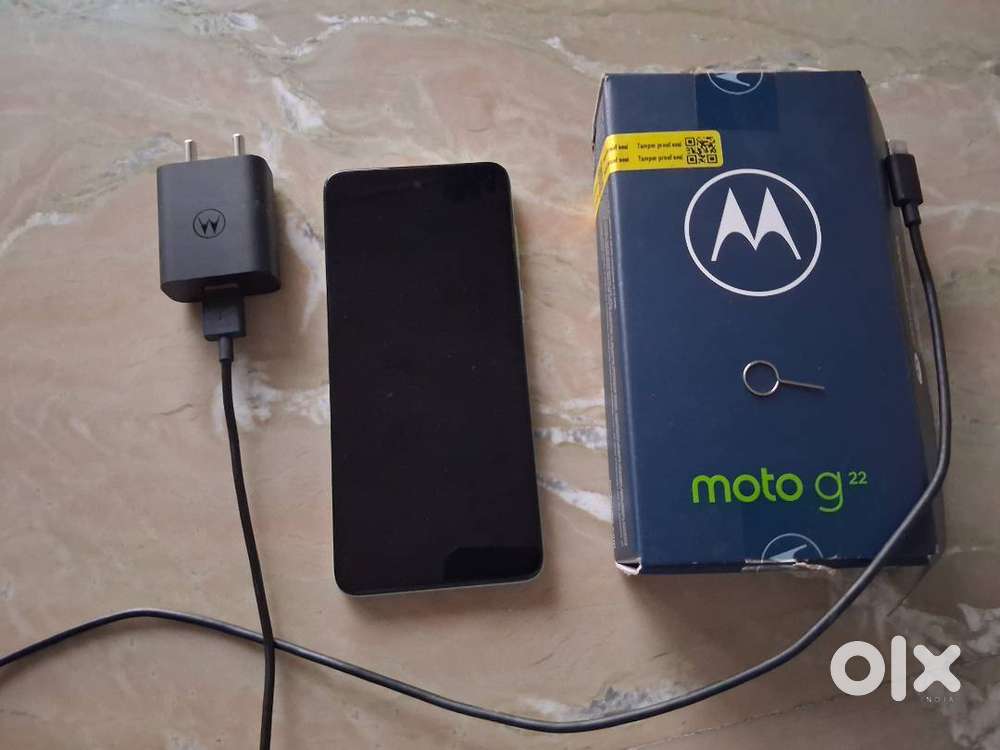 LED TV. Mobile Moto G22