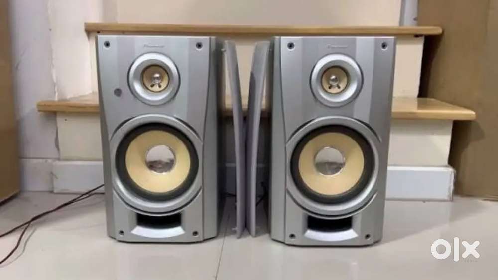 Imported Pioneer: Highend Largesize bookshelf speakers(Japan designed)