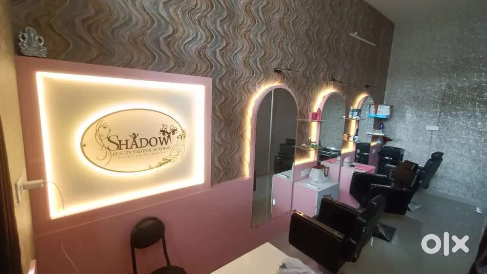 Shadow Beauty salon