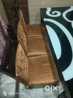 Dining table for sale 6 Seater