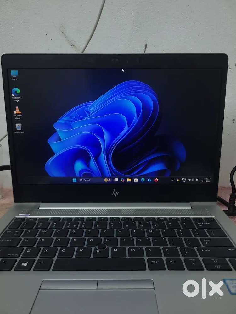 HP Elightbook laplop with Key board and 64GB pendrive