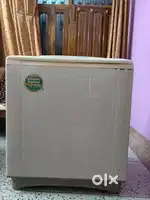 LG 6.5 kg Semi-Automatic Washing Machine