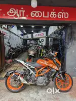 KTM DUKE 390 GEN2 ORENGE EXCELLENT CONDITION
