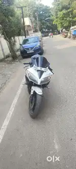 R15 V2 December 2017 registration bike