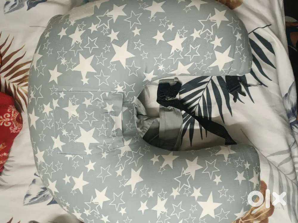 Feeding pillow