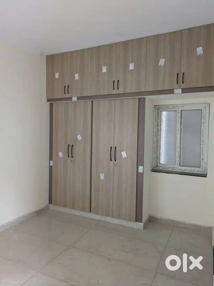 1 bhk flat rent in sanatnagar