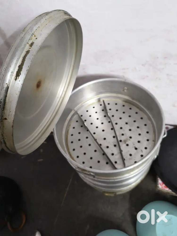 Momos Steamer