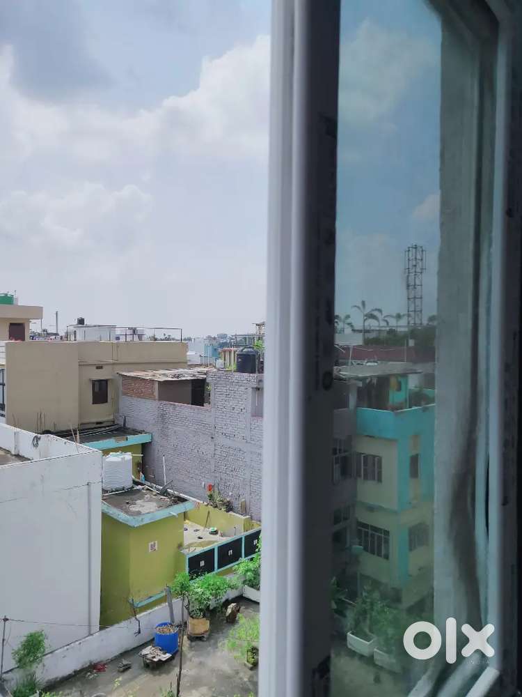3bhk flat in peacefull area