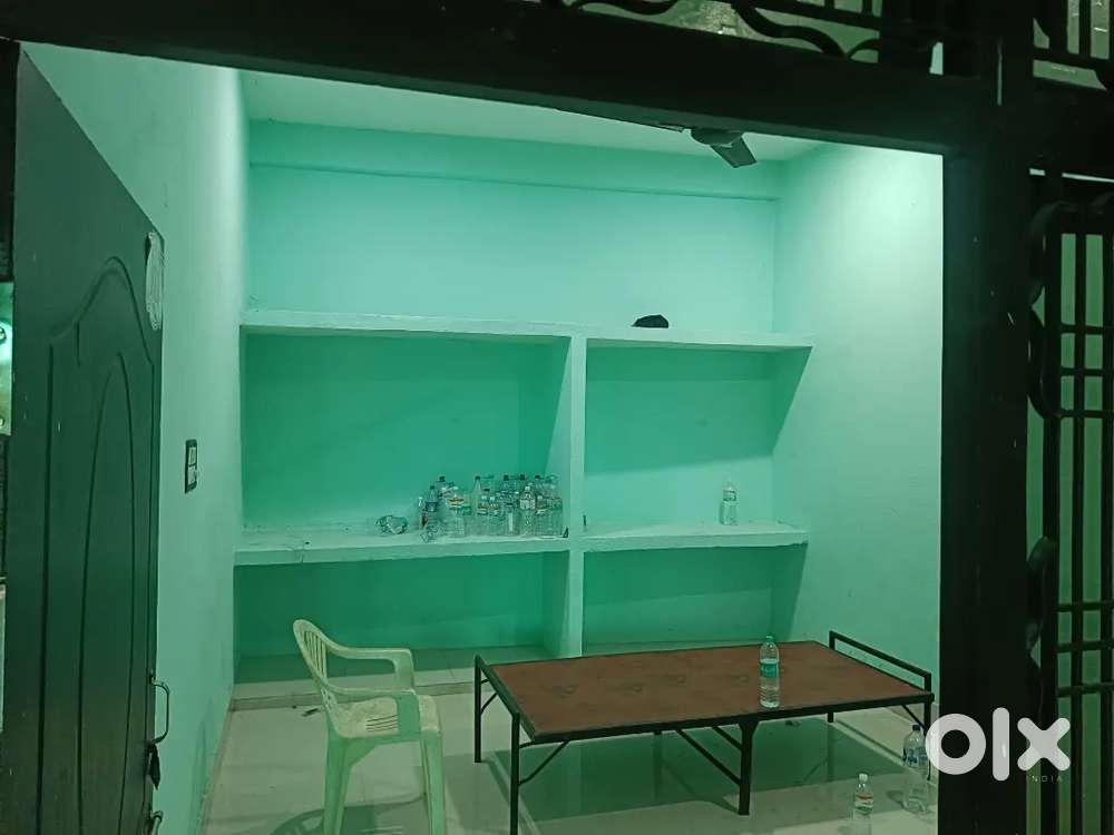 Purbiya tola pacca talab etawah