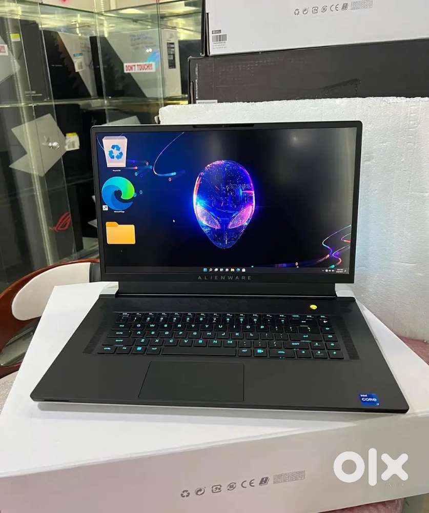 Dell Alienware X17 R1, i7-11800H, 16GB, 1TB, RTX 3070