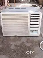 Hitachi window AC.