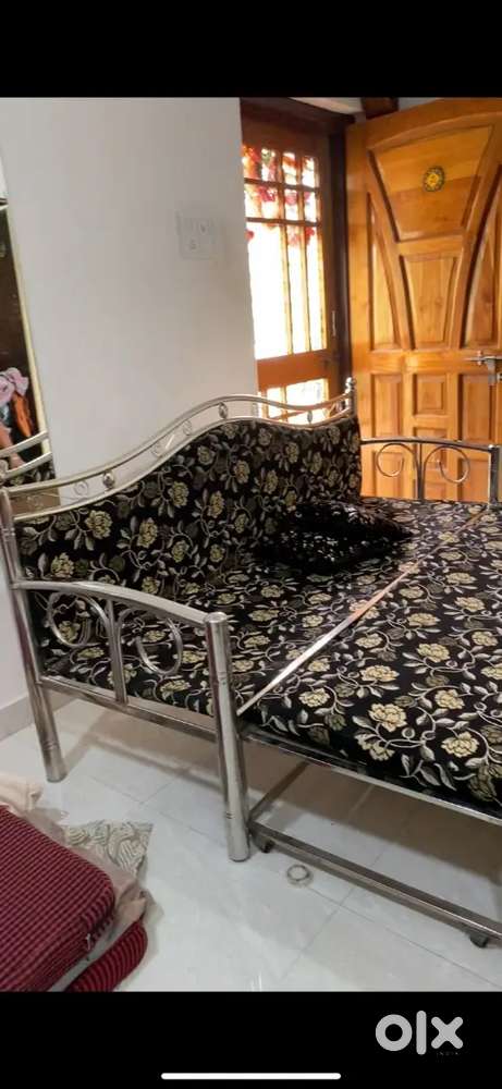 Sofa convertable