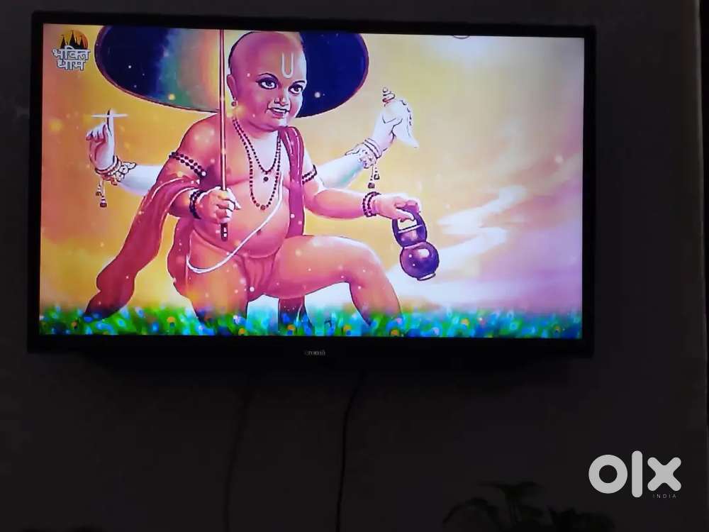 Croma 32inc LED Smart TV @8999/-