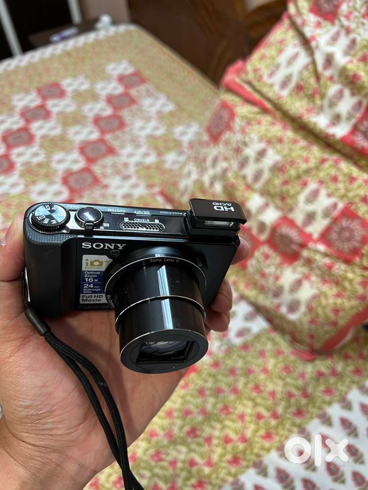 Sony digi cam for sale