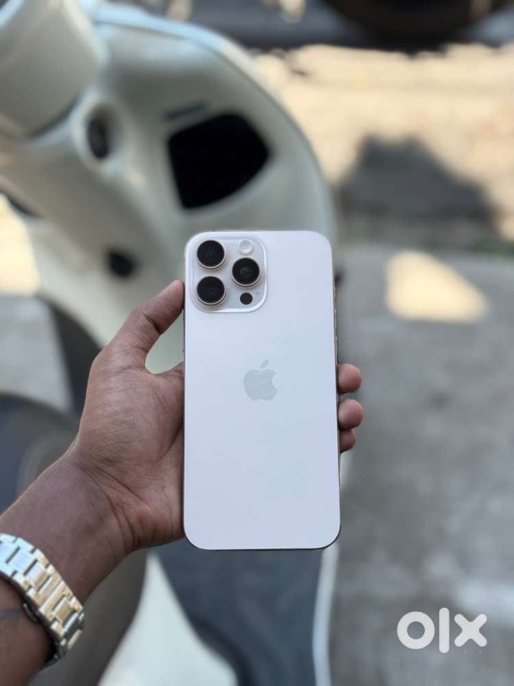 Iphone 16 Pro Max ( 256GB ) Bh 98% 2months warranty remaining Full box