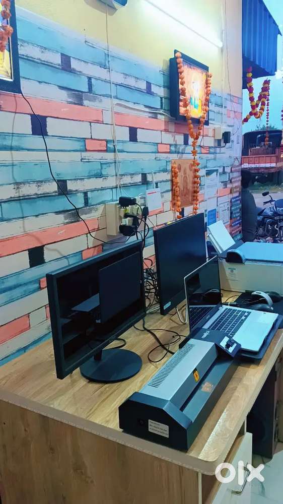 Want female for CSC shop