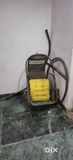 Single seater swing jhula with cushion
