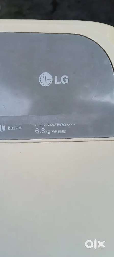 6.8kg/LG washing machine 8yes old...gud condition