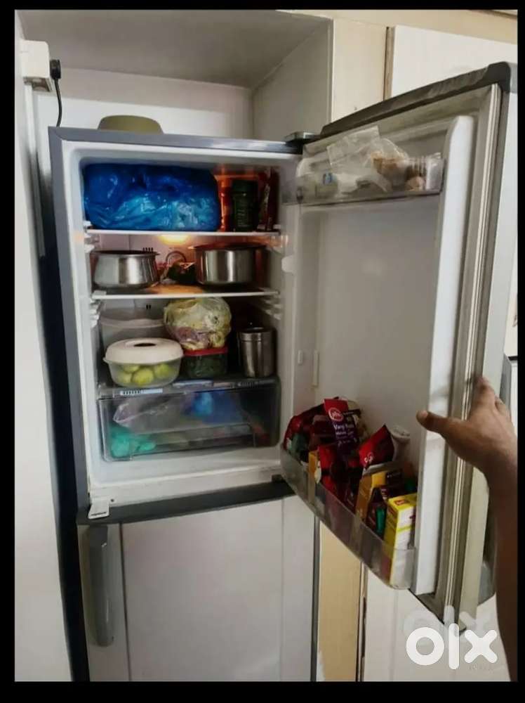 Hier Double door Refrigerator (270L)