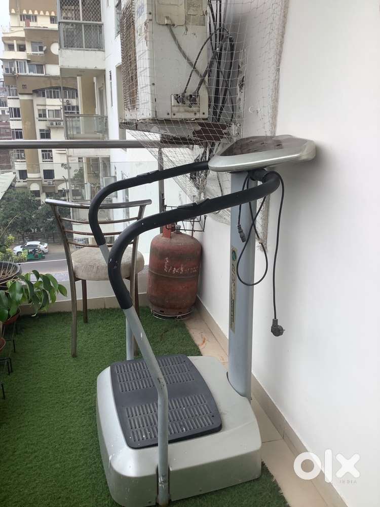 Full body toning vibration machine