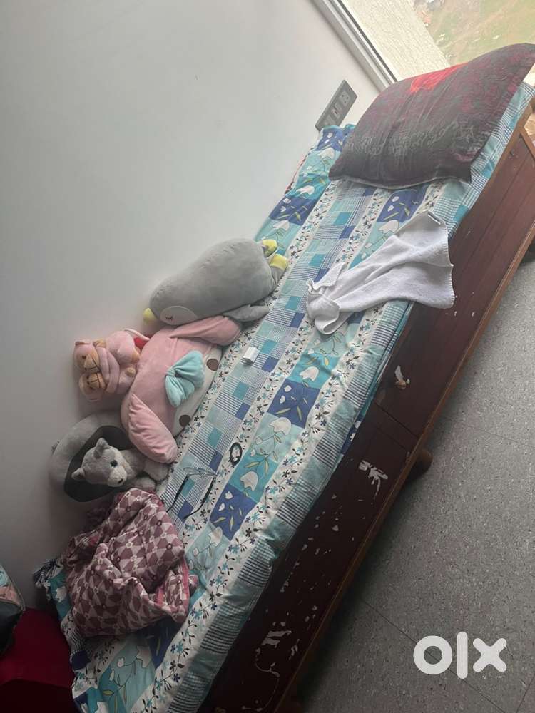 Single Bed w mattress