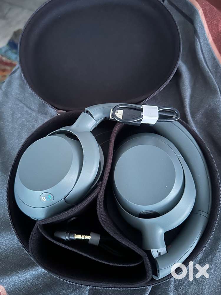 Sony ULT Wear WH-ULT900N Wireless Bluetooth Over Ear Headphones, Grey