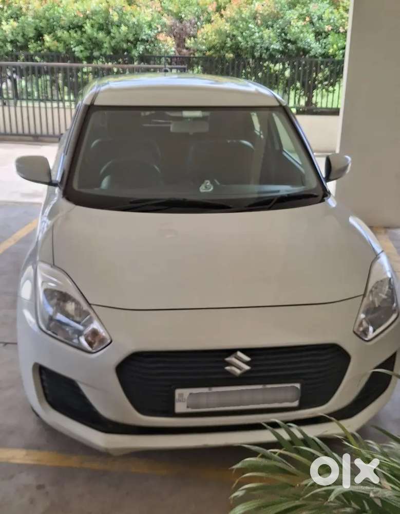 Maruti Suzuki Swift 2020 Diesel 97500 Km Driven AMT