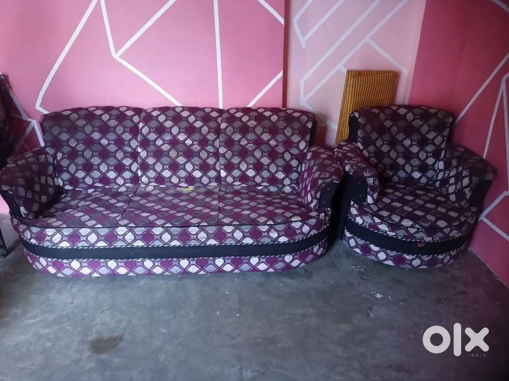 sofa set 3+1+1 running condition