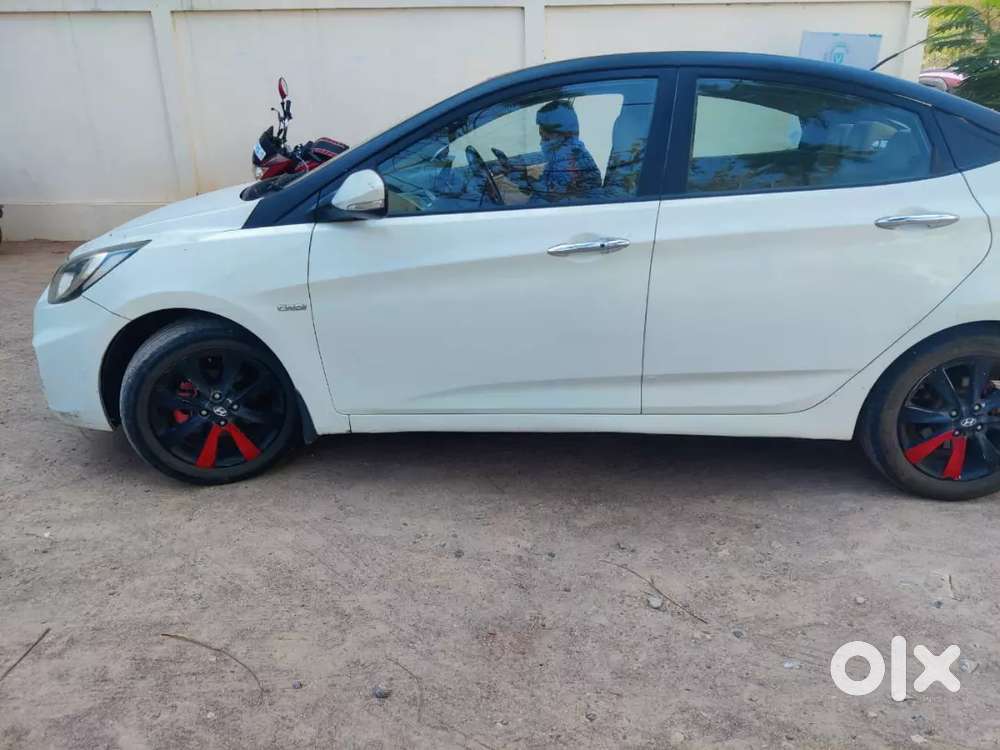 Hyundai Verna 2013 Diesel 118560 Km Driven