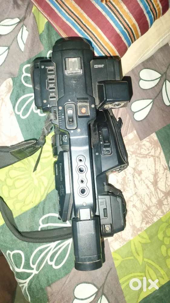 Panasonic AG-UX90 4K