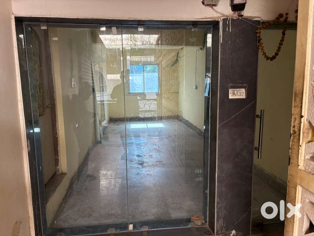 Hall available for rent near sbi bank mayur market thatipur