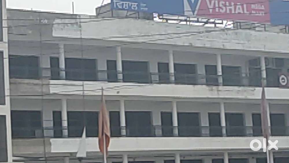 SHOP SPACE FOR RENT PANCHKULA SHOPPING COMPLEX MARKET  10 BY 25 SIZE