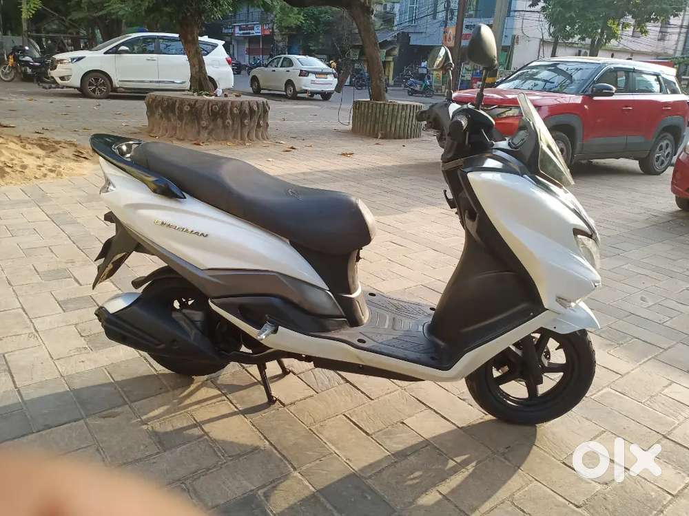 Suzuki Burgman Street 125