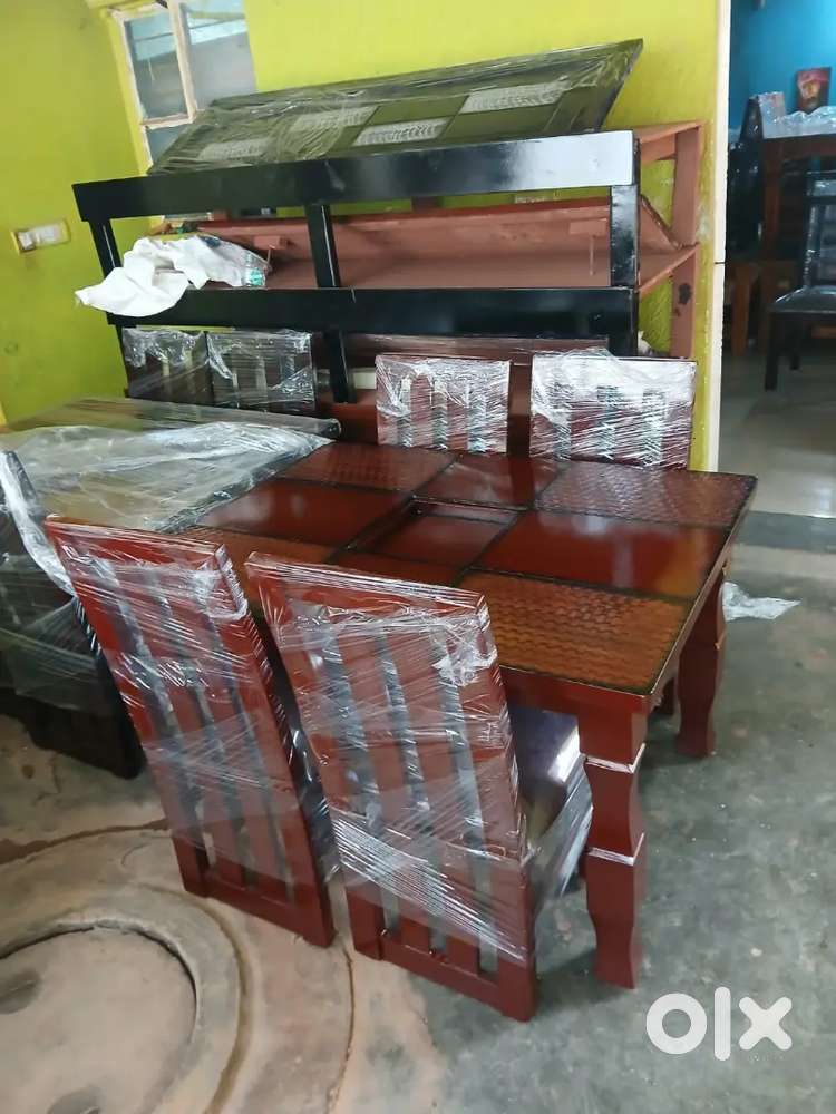 Brand new 4 seater solid wooden daining table in wholesale price cod