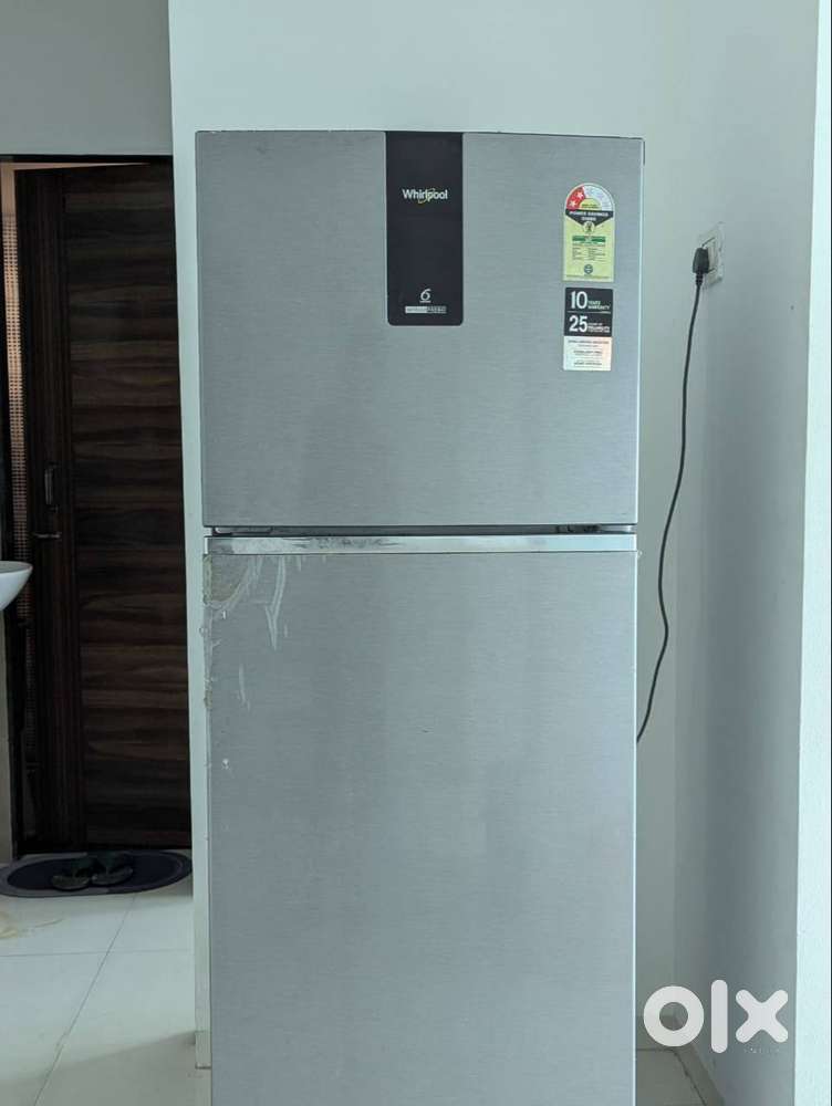Whirlpool Intellifresh Pro 278 235 Litres (1.5 yrs old)