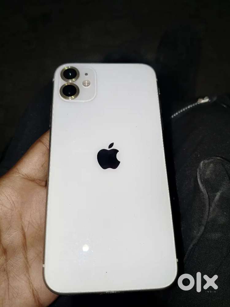 iPhone 11 64 gb ram full fresh condition and bill