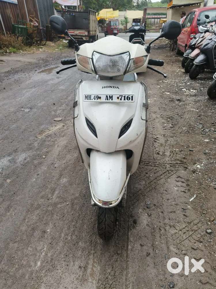 I want to sell my Activa 3g white colour