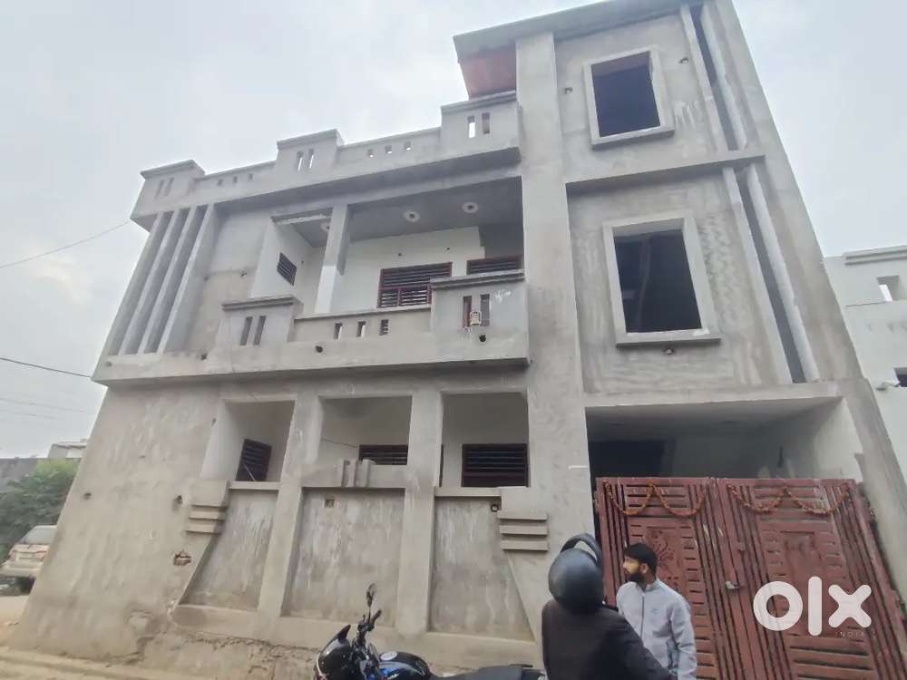 150 GAJ KA MAKAN NAYA BANA HUA HAI