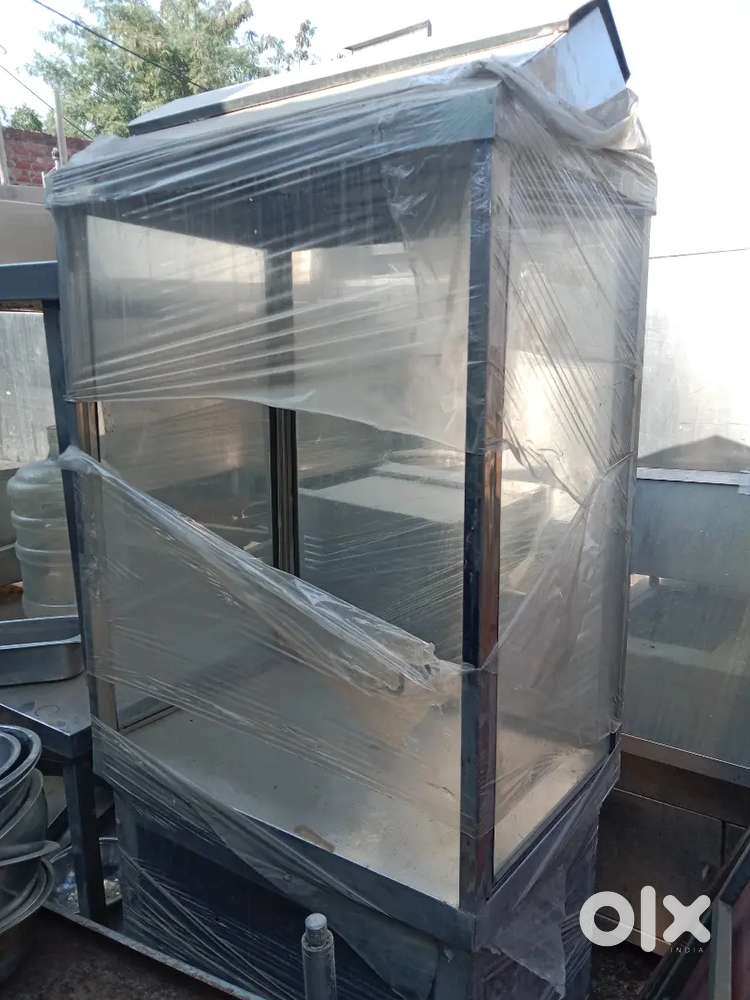 Restaurant equipment available